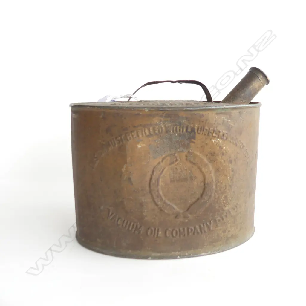 VINTAGE 'LAUREL KEROSENE' OIL CAN W.190mm Image 1++