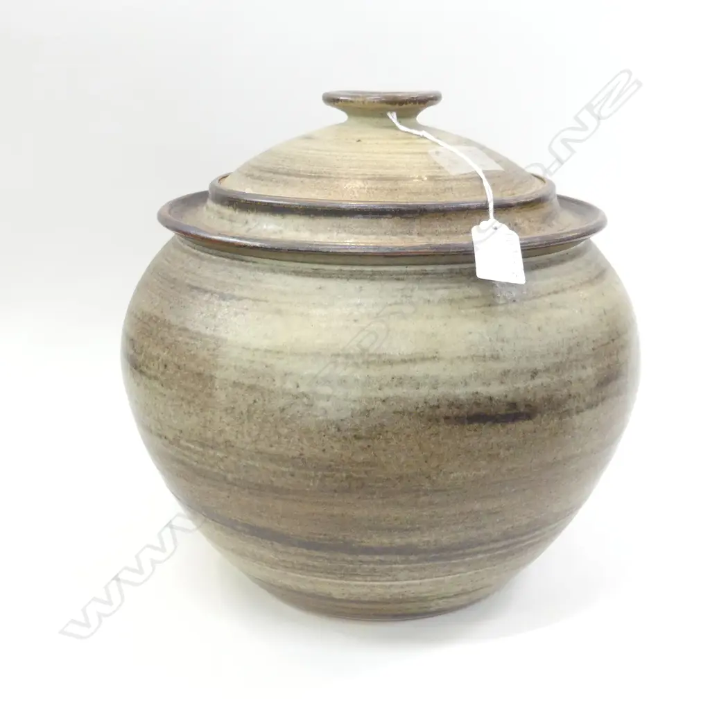 RAY RODGERS 'SATURN POT' LIDDED H.290mm Image 1++