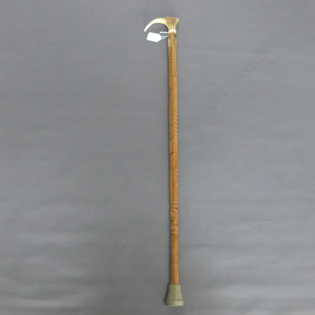 CARVED WOODEN WALKING STICK w. ANTLER HANDLE H.890mm Image 1++