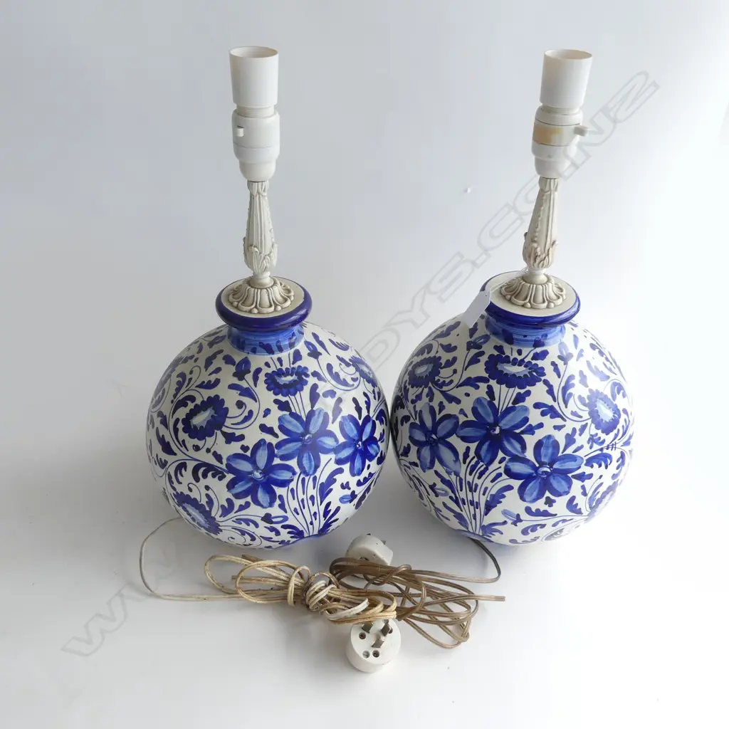 PR HAND PAINTED B/W LAMPS (no shades) H.450mm Image 1++