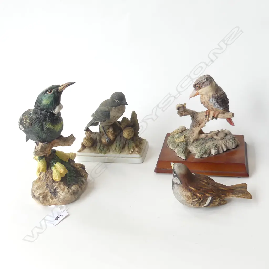 4 BIRD FIGURINES INCL HEREFORD CHINA TUI (H 170MM) Image 1++