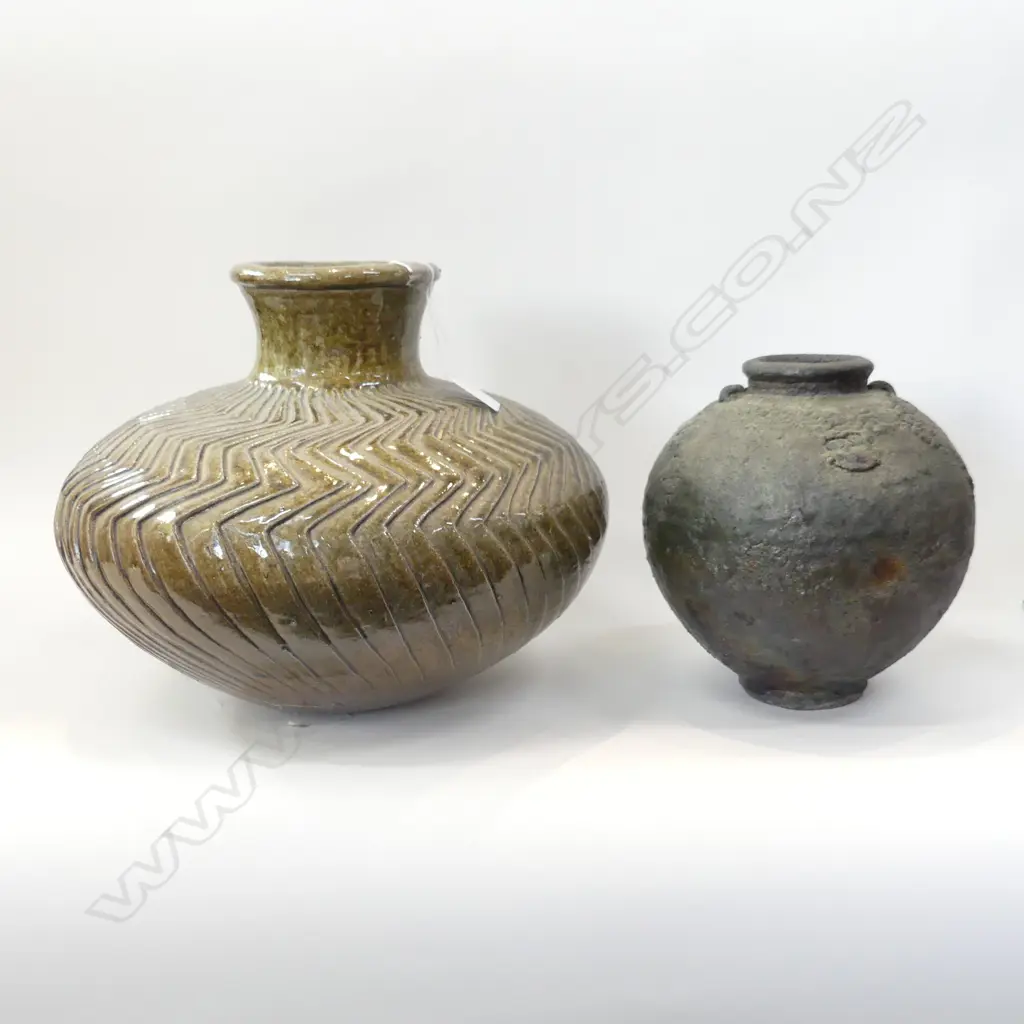2 LG POTTERY VASES; H 320 & 240MM Image 1++