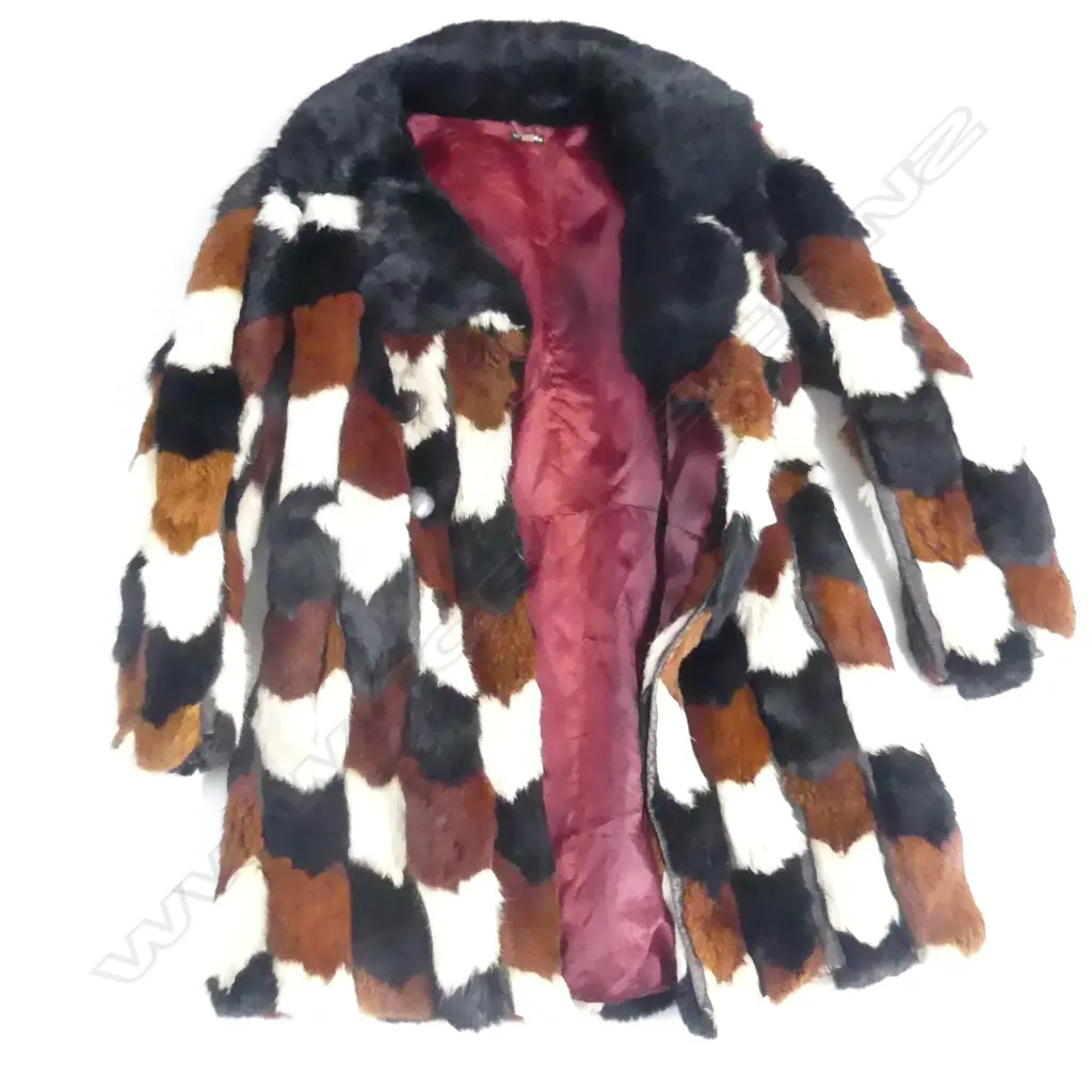RABBIT FUR COAT ON MANNEQUIN Image 1++