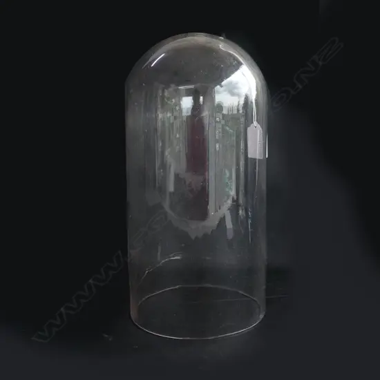GLASS DISPLAY DOME H 180 DIA 130MM