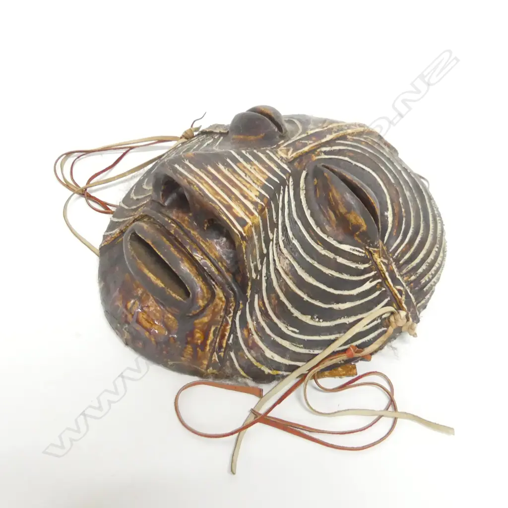 BRUCE PAPAS CERAMIC TRIBAL MASK 230mm dia Image 1++