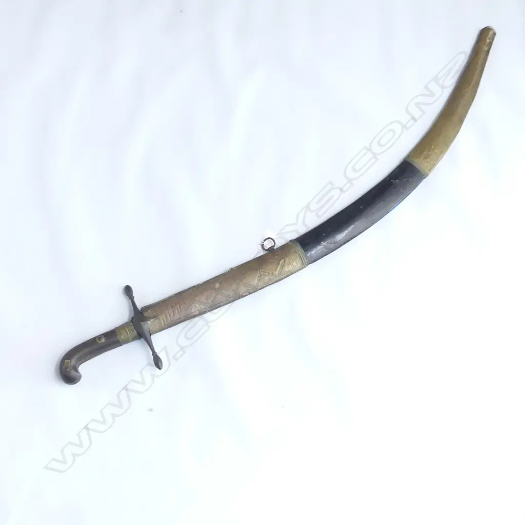 VINTAGE MIDDLE EASTERN STYLE SWORD + LEATHER & BRASS SCABBARD L.950mm Image 1++