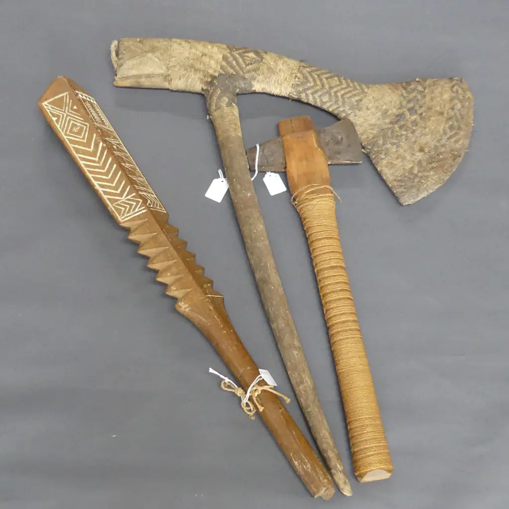 3 TRIBAL WEAPONS; SAMOAN TOMAHAWK, VINTAGE SAMOAN TOURIST CLUB c.1930, PNG AXE H.700mm Image 1++