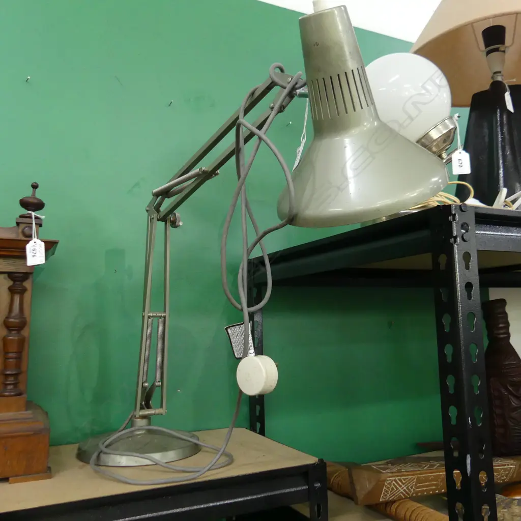 VINTAGE ANGLEPOISE LAMP Image 1++