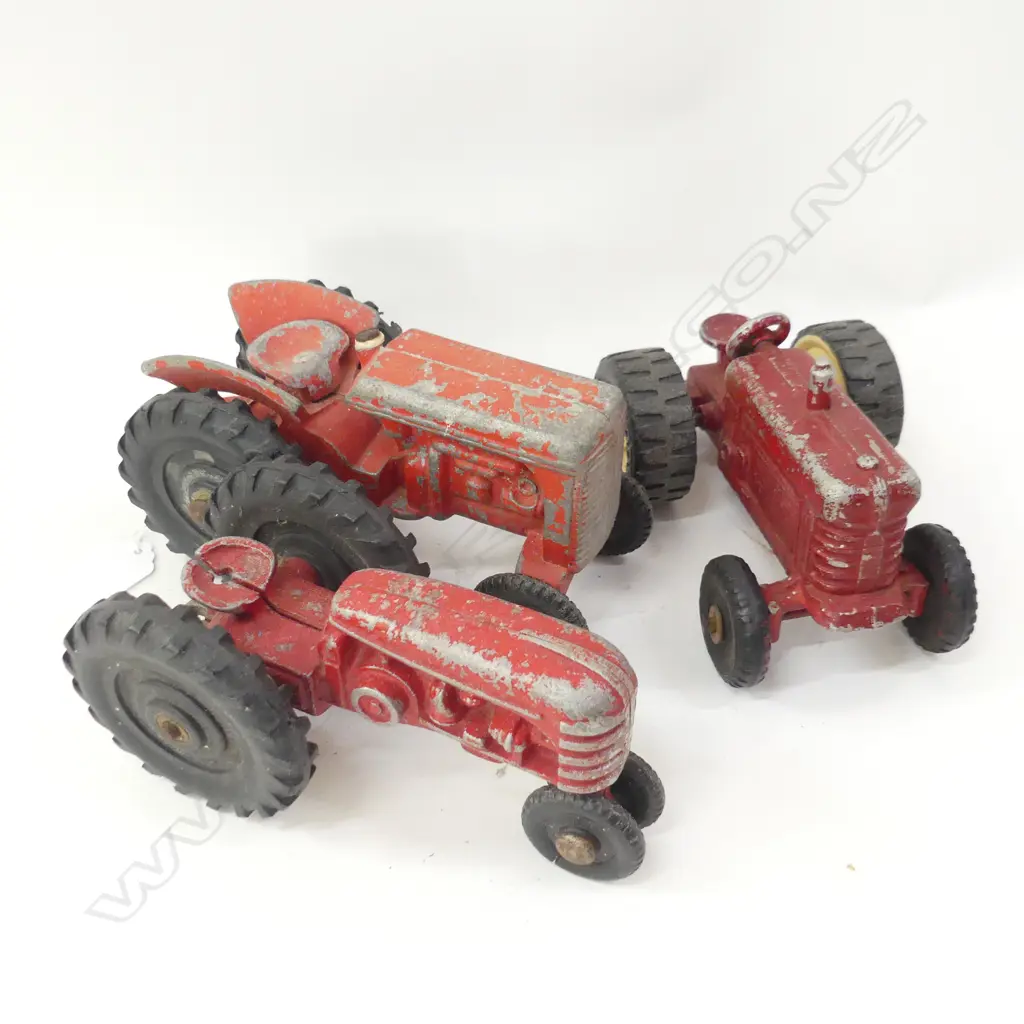 3 ASST RED FUNHO TRACTORS L  180, 170 & 170MM   PAINTAGE  WEAR ON ALL 3 Image 1++