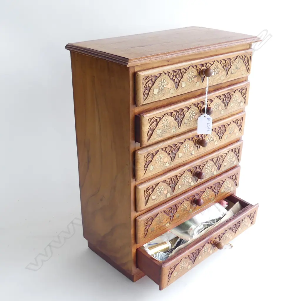 6 DRAWER INLAID CHEST w. ASST. SEWING REELS 330x170x415mm Image 1++