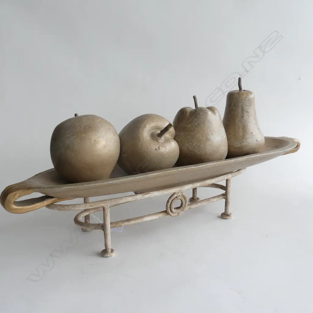 LGE FRUIT BOWL w. 4 PAINTED PLASTER FRUITS L.660mm Image 1++