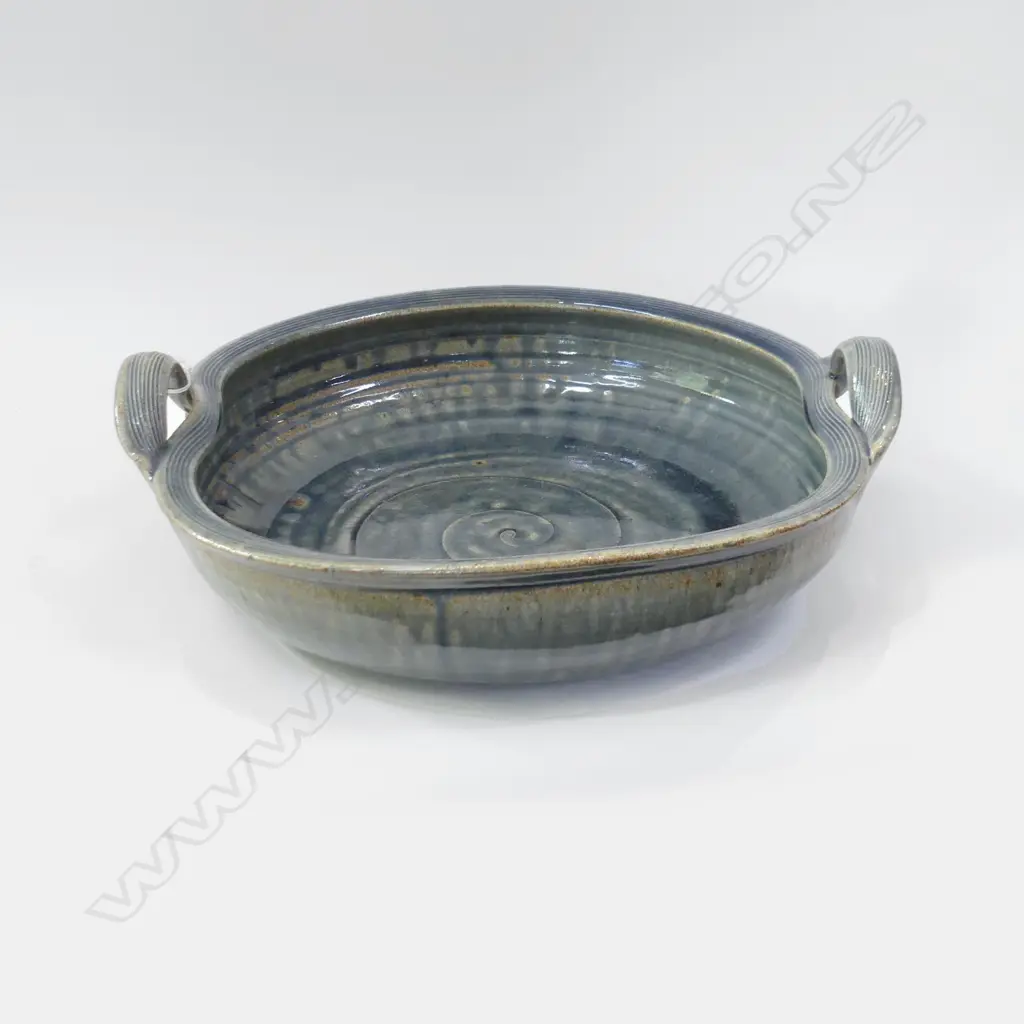 STUDIO POTTERY 2 HANDLED DISH 300mm dia Image 1++