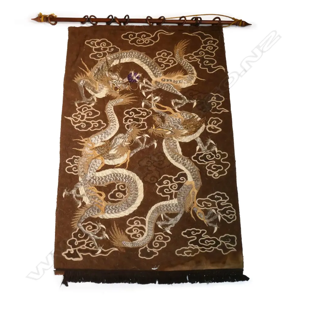 LARGE EMBROIDERED PANEL w. SILVER THREAD DRAGONS ON BROWN GROUND 1680x1090mm Image 1++