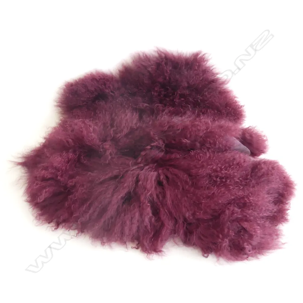 TIBETAN MAROON LAMB HIDE  SINGLE L. 100MM Image 1++