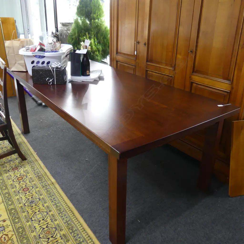 OTAGO FURNITURE CO MAHOGANY STAINED DINING TABLE 1070 X 2200 X 780 MM Image 1++