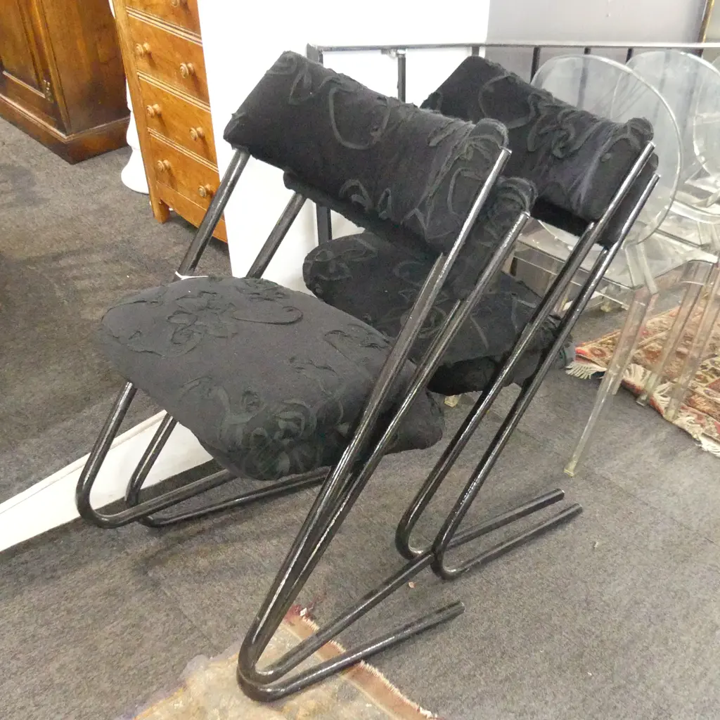 4 BLACK UPHOLSTERED CANTILEVER CHAIRS Image 1++