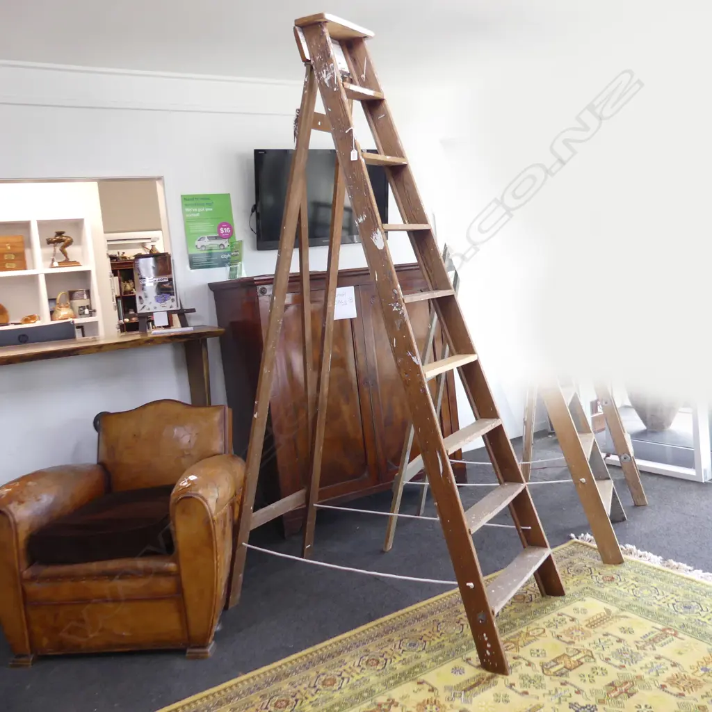 TALL OLD OREGAN PINE LADDER 9 STEP H.2380mm some repairs Image 1++