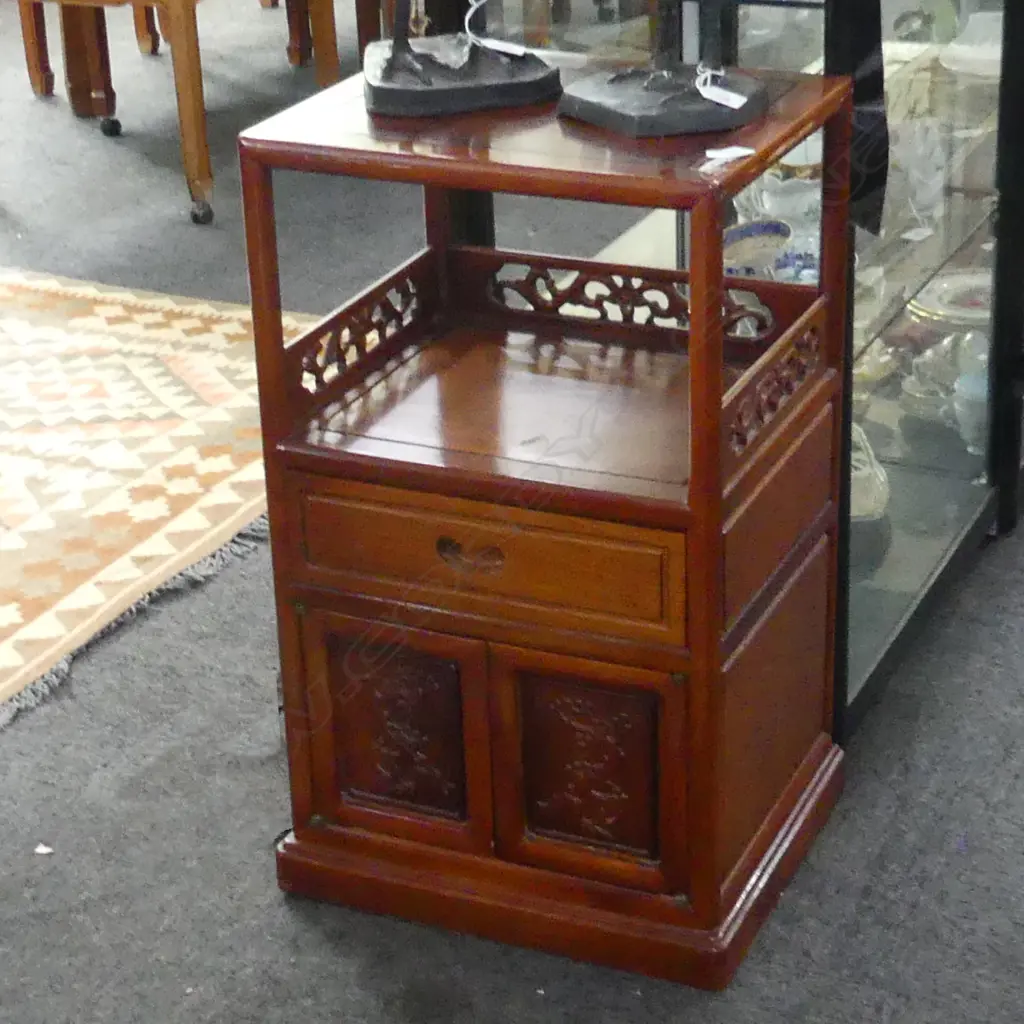 CUTE LITTLE SOLID HARDWOOD GUANGZHOU BEDSIDE CABINET H700mm Image 1++