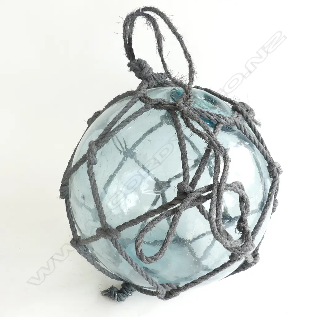 VINTAGE JAPANESE HOKKAIDO GLASS FISHING NET FLOAT D.300mm Image 1++
