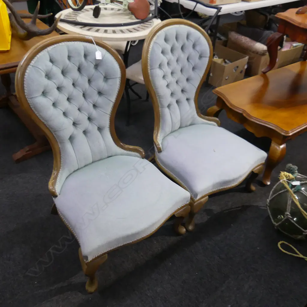 PR REPRO GRANDMOTHER CHAIRS IN BLUE VELVET Image 1++