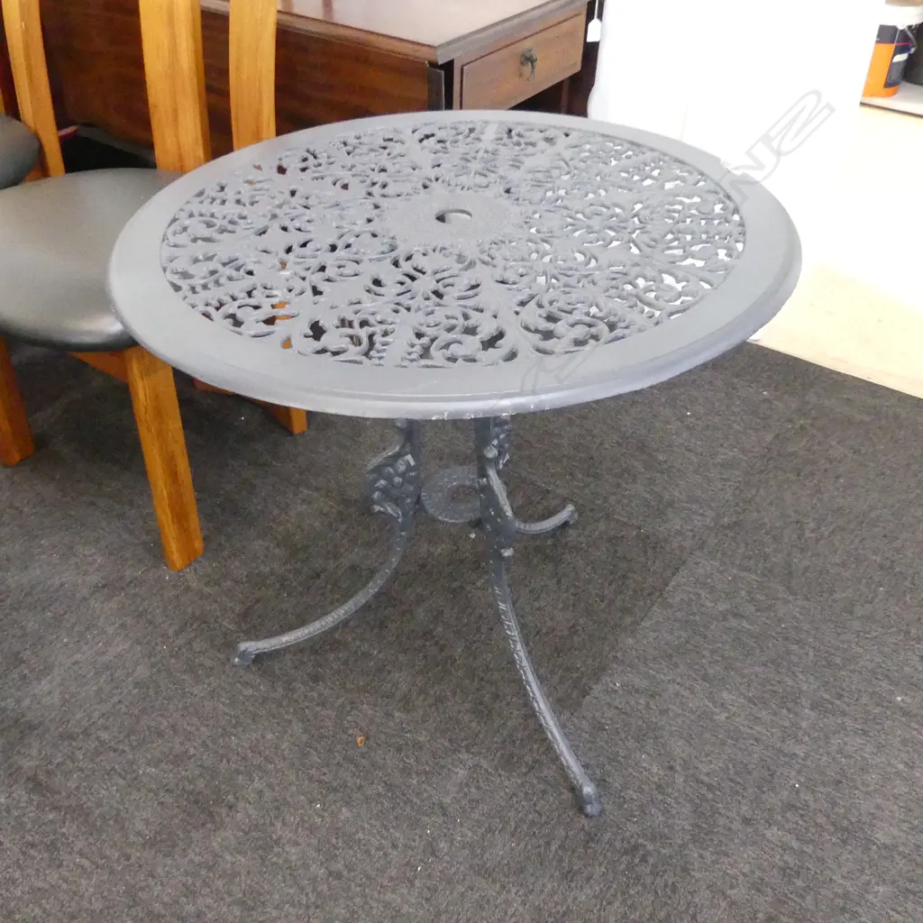 OUTDOOR ENDERSLEY STYLE TABLE Image 1++