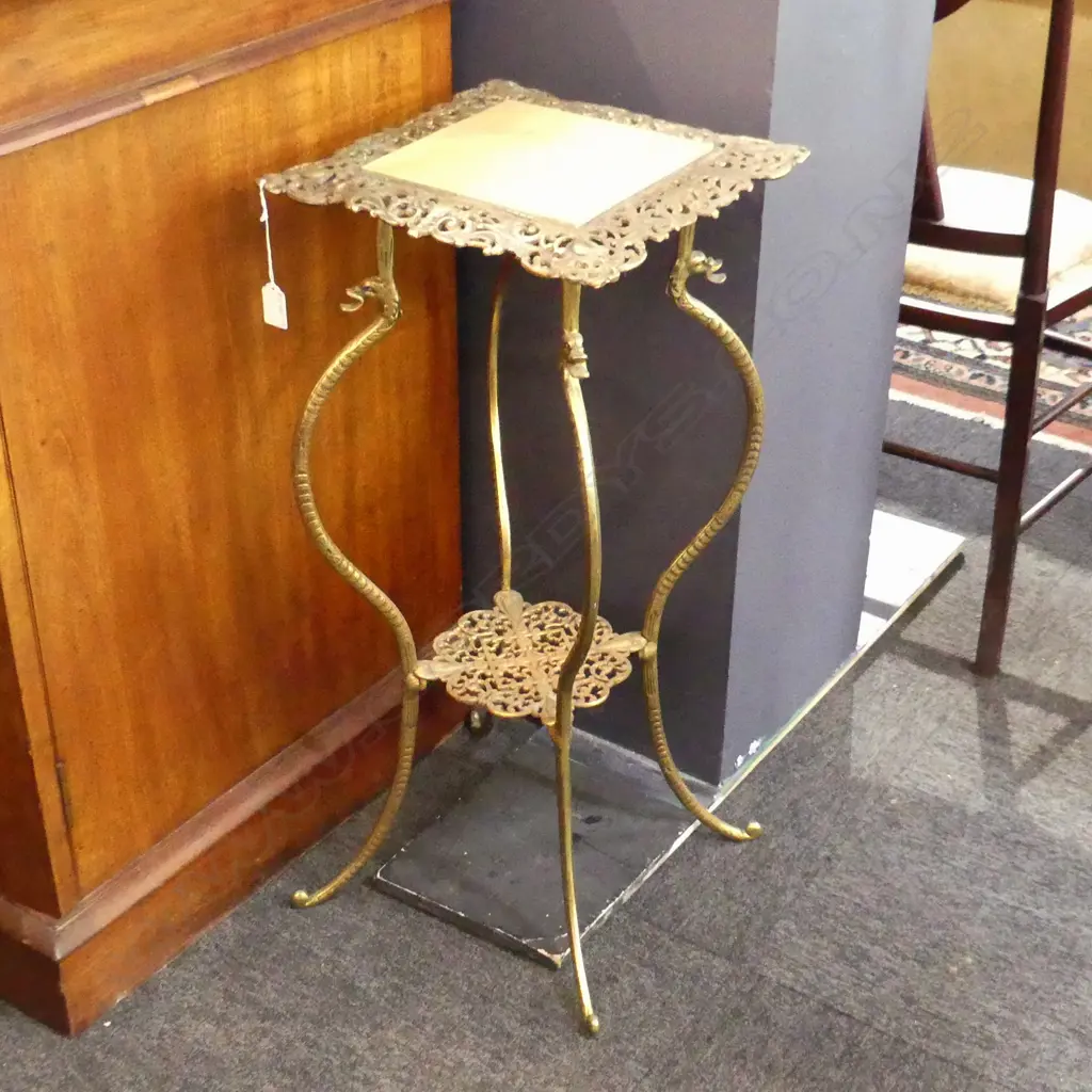 ORNATE BRASS SIDE TABLE / PLANT STAND H.710mm Image 1++