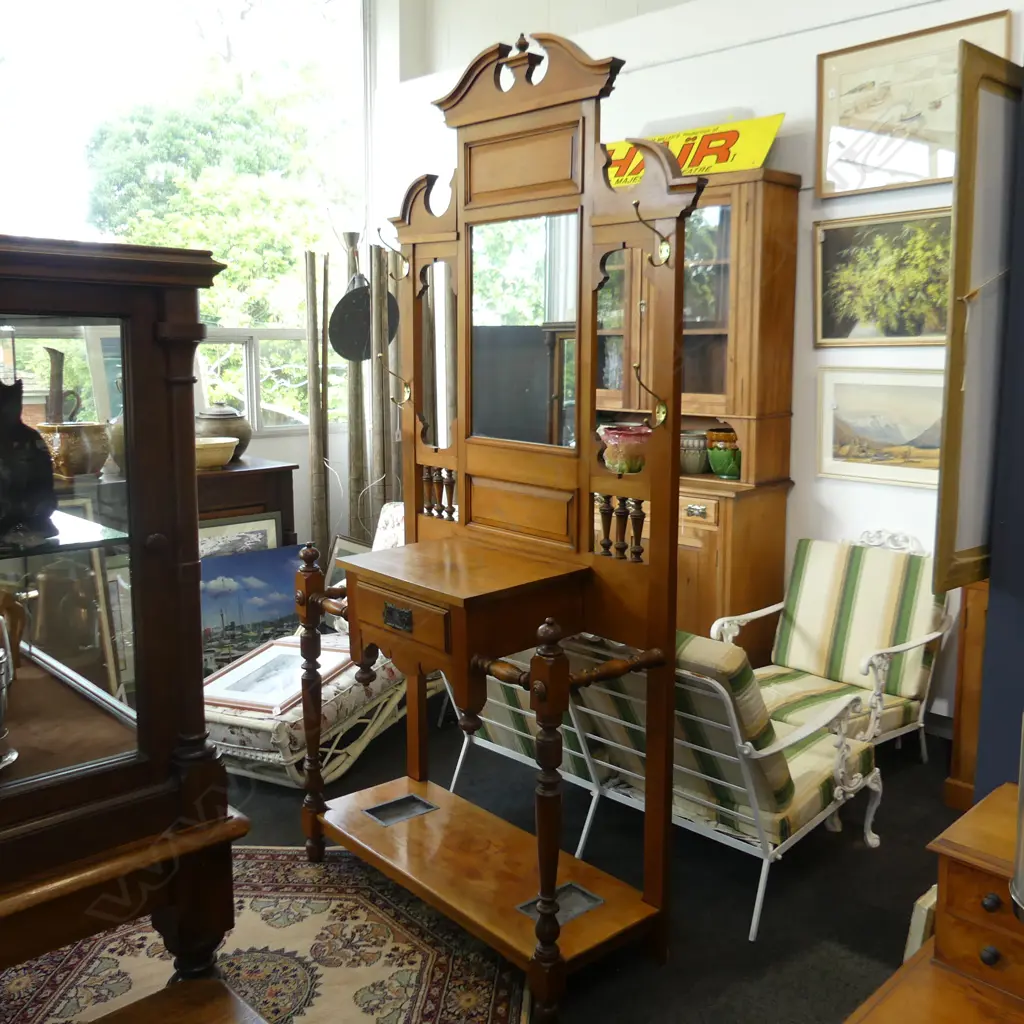KAURI HALLSTAND 1060 x 440 x 2260mm Image 1++