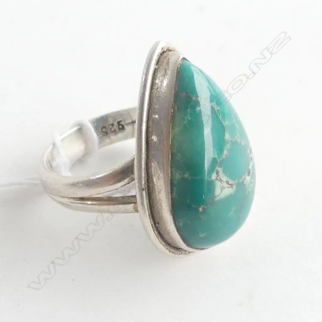 TURQUOISE & SILVER RING SIZE J Image 1++