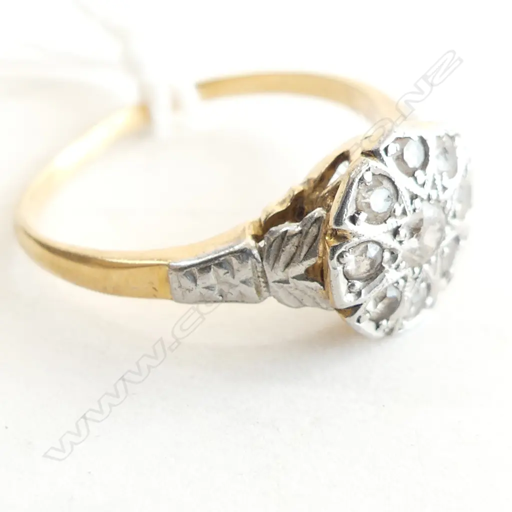 18CT GOLD & PASTE CLUSTER RING C1940 2.75gm Image 1++