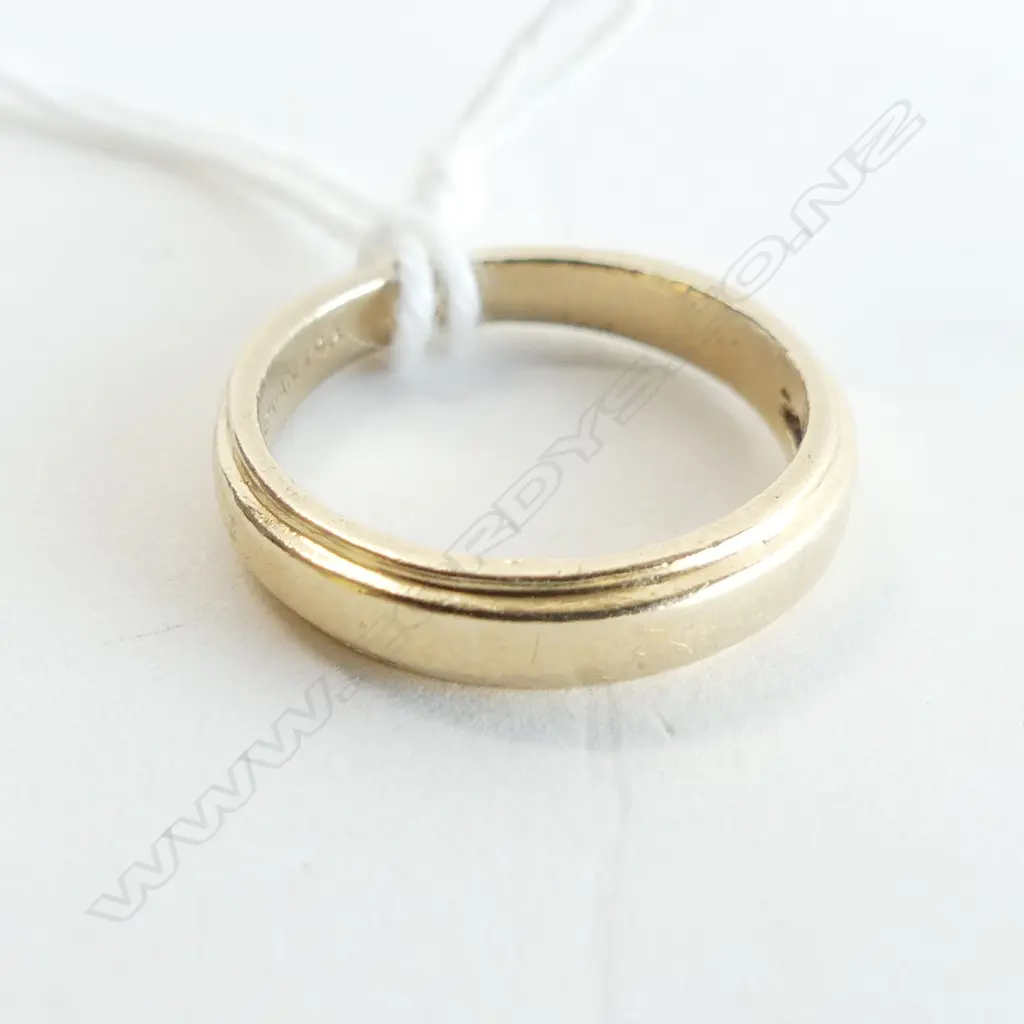 14CT GOLD WEDDER 3gm  SIZE J Image 1++