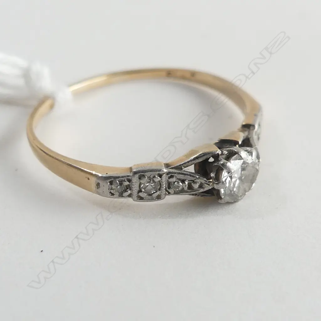 ESTATE 18CT GOLD & SOLITAIRE DIAMOND RING SIZE Q Image 1++