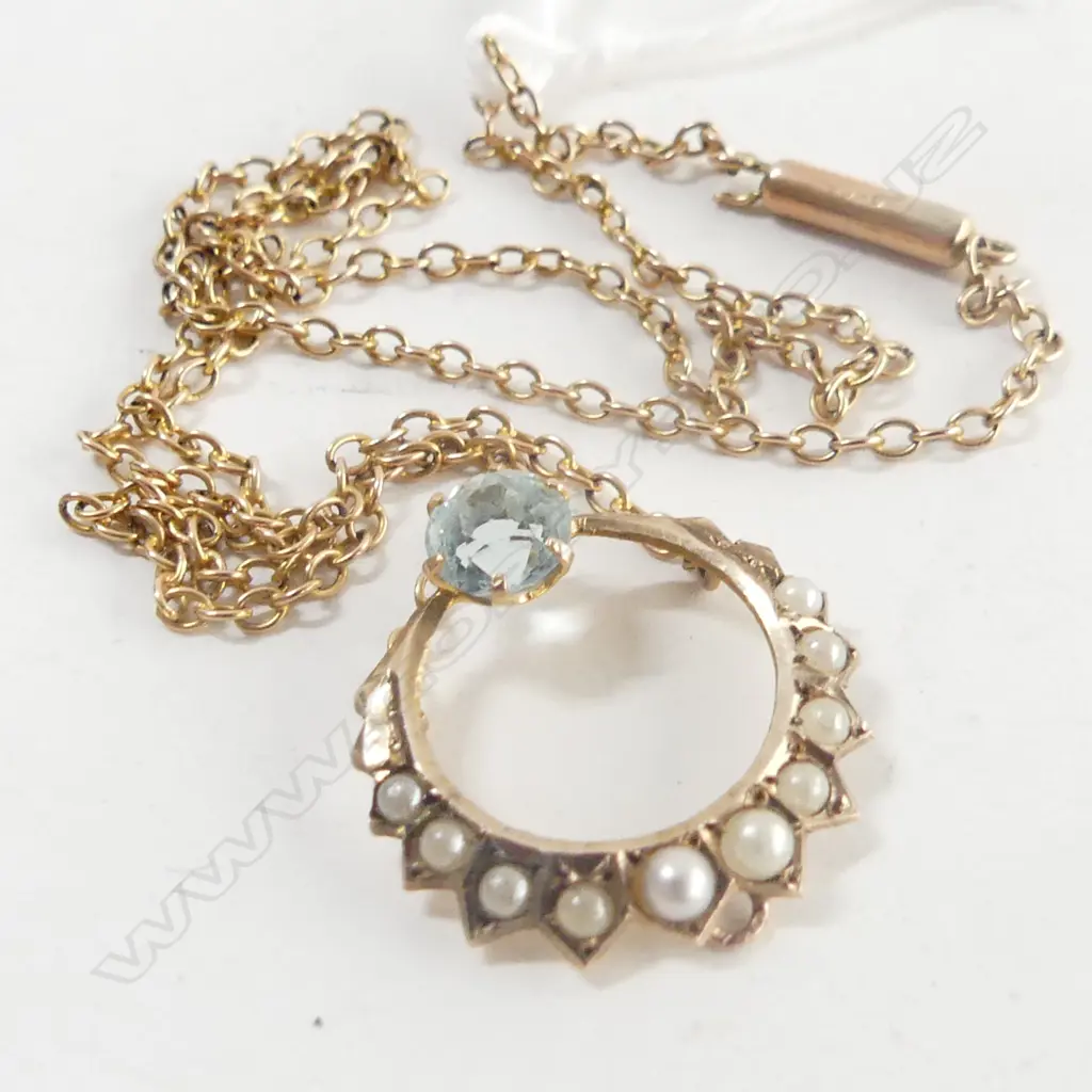 9CT GOLD & SEED PEARL + BLUE AQUAMARINE PENDANT 9CT CHAIN Image 1++