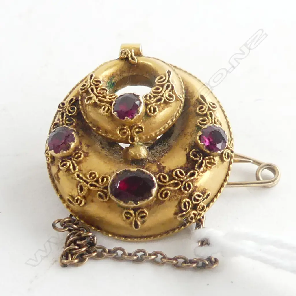 19THC GOLD & ALMANDINE GARNET BROOCH 2.74gm Image 1++