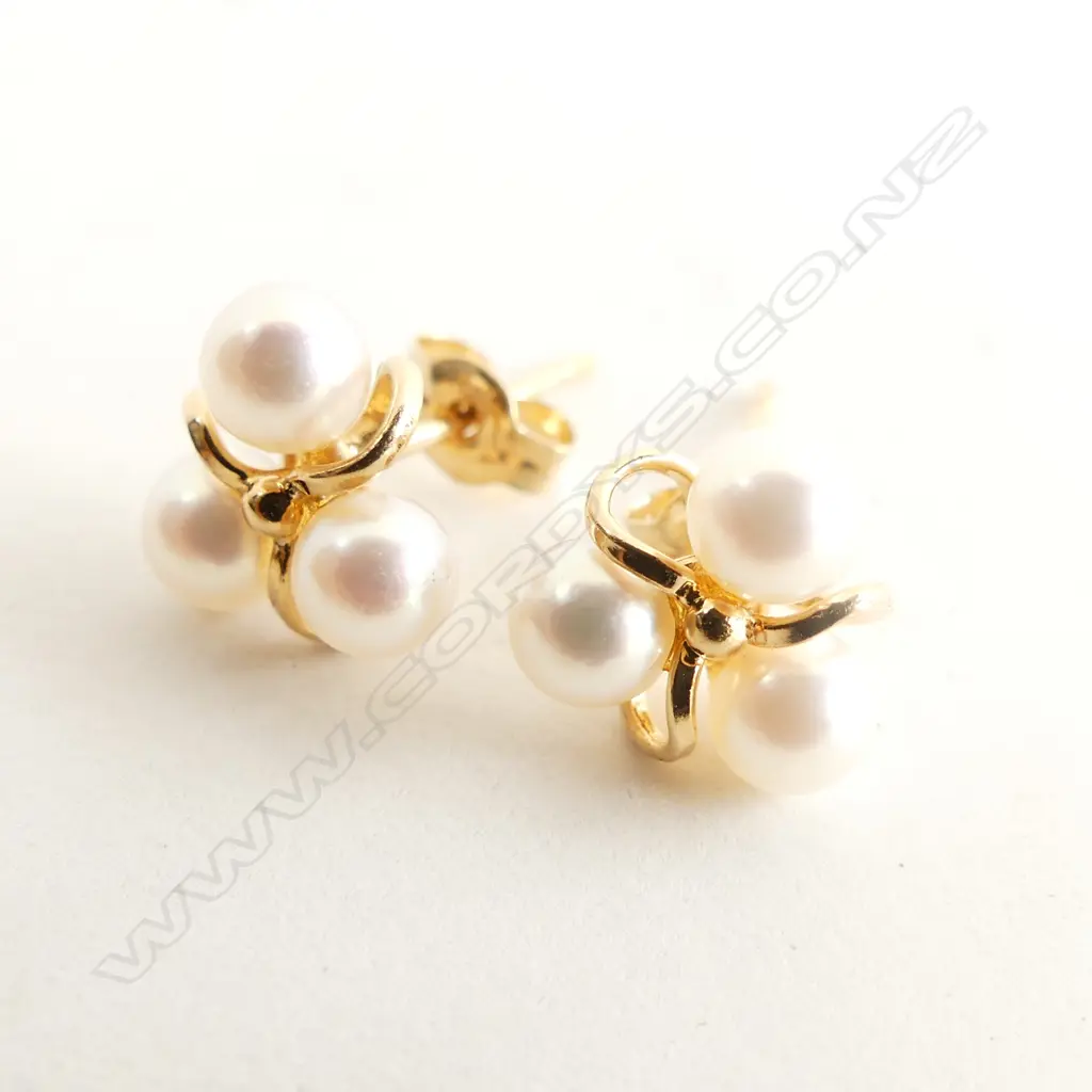 PR 9CT CULTURED SEED PEARL EARRINGS 1.3 GRAMS Image 1++