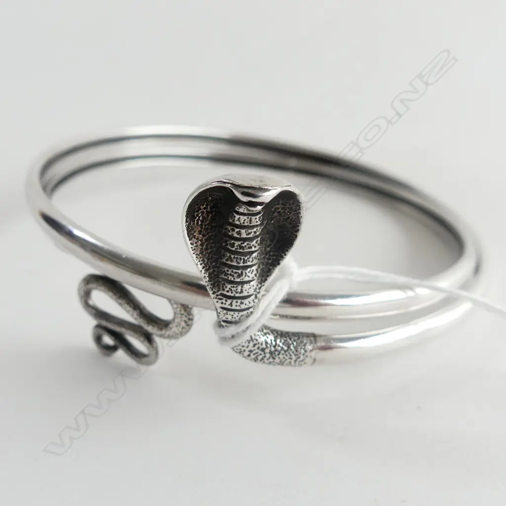 SILVER COBRA SLAVE BANGLE fine detail Image 1++
