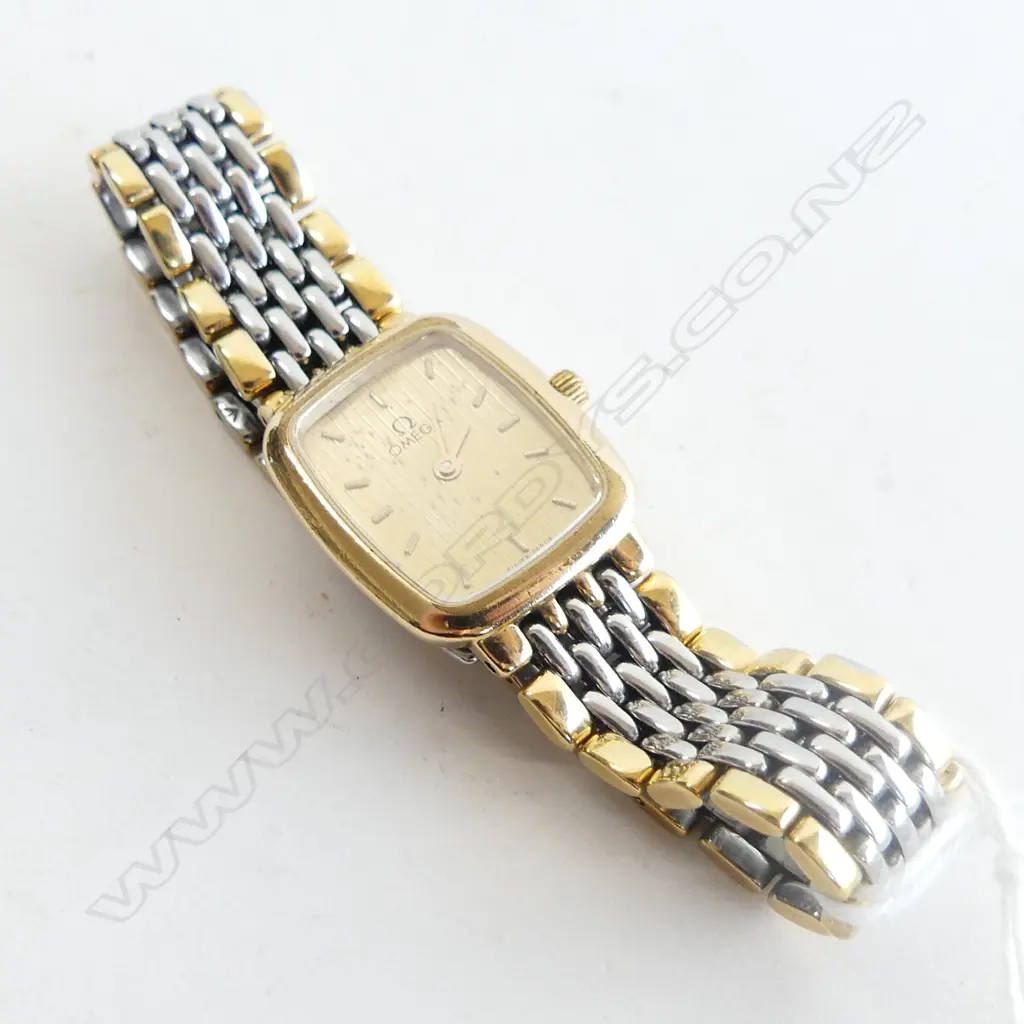 LADIES OMEGA DEVILLE WRISTWATCH  Image 1++
