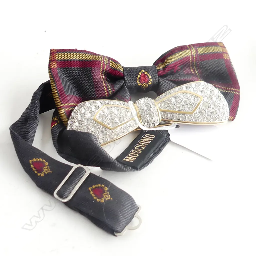 COSTUME DIAMANTE BOW BROOCH W.95mm & MOSCHINO BOW TIE Image 1++