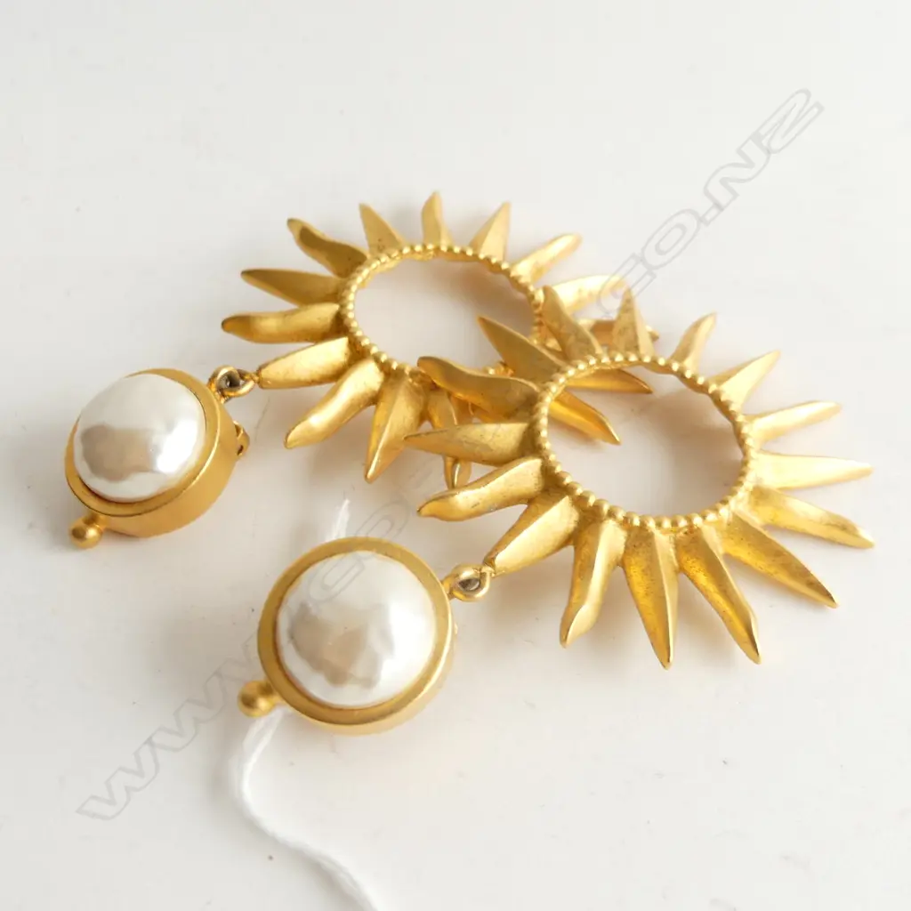 PR KARL LAGERFELD GOLD TONE CLIP-ON SUN EARRINGS 60mm dia Image 1++