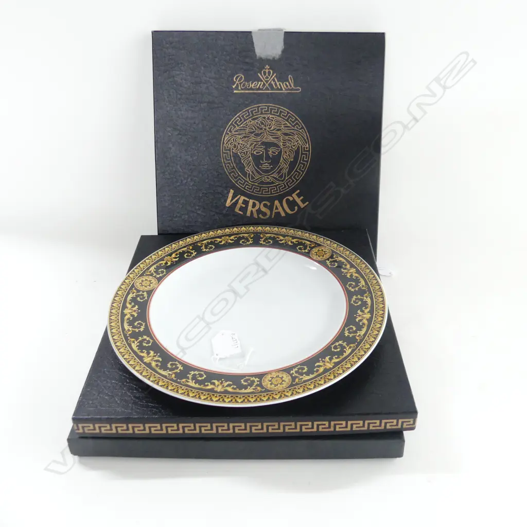 4 ROSENTHAL VERSACE ‘MEDUSA’ DINNER PLATES 3 BOXED, DIA.270mm Image 1++