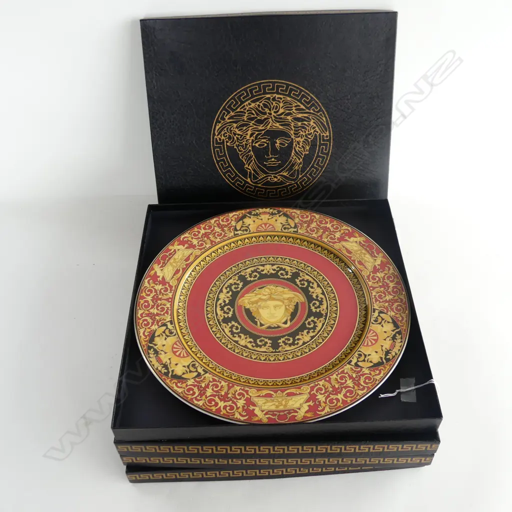 4 BOXED ROSENTHAL VERSACE ‘MEDUSA’ LARGE CABINET PLATES, DIA.310mm Image 1++