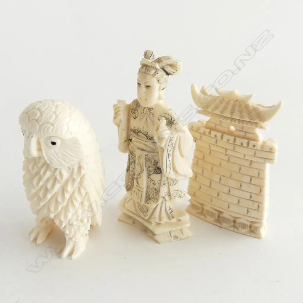 BAG LOT IVORY OWLH50MM  IVORY CASTLE H50MM & IVORY CHINESE LADY H60MM Image 1++