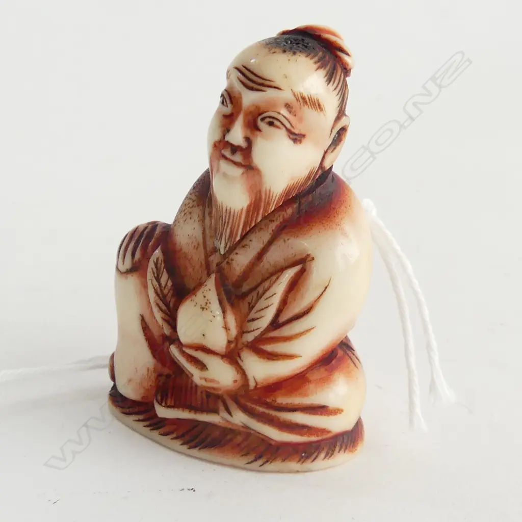 IVORY NETSUKE  MAN WITH FRUIT H40MM Image 1++