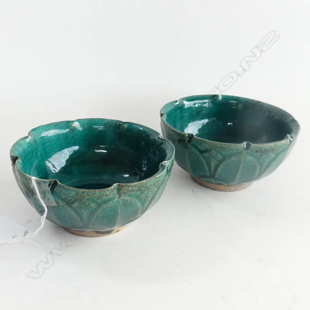 TWO ORIENTAL GREEN GLAZE BOWLS DIA. 120MM Image 1++