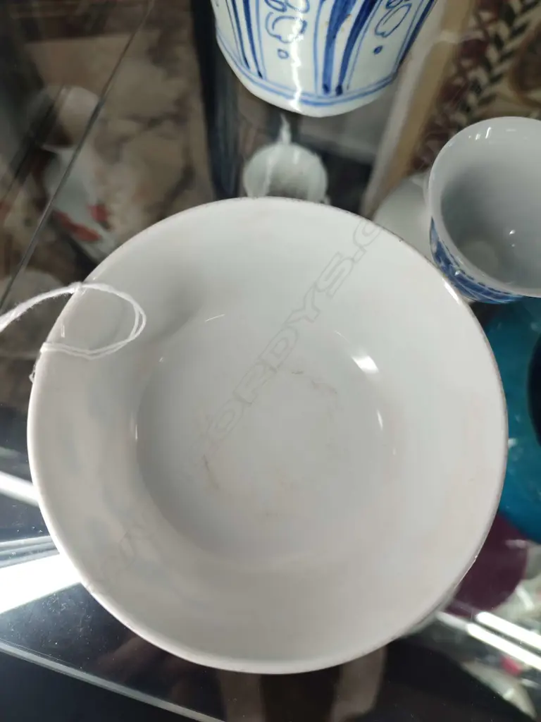 An early 20th Chinese porcelain bowl, Image 1++