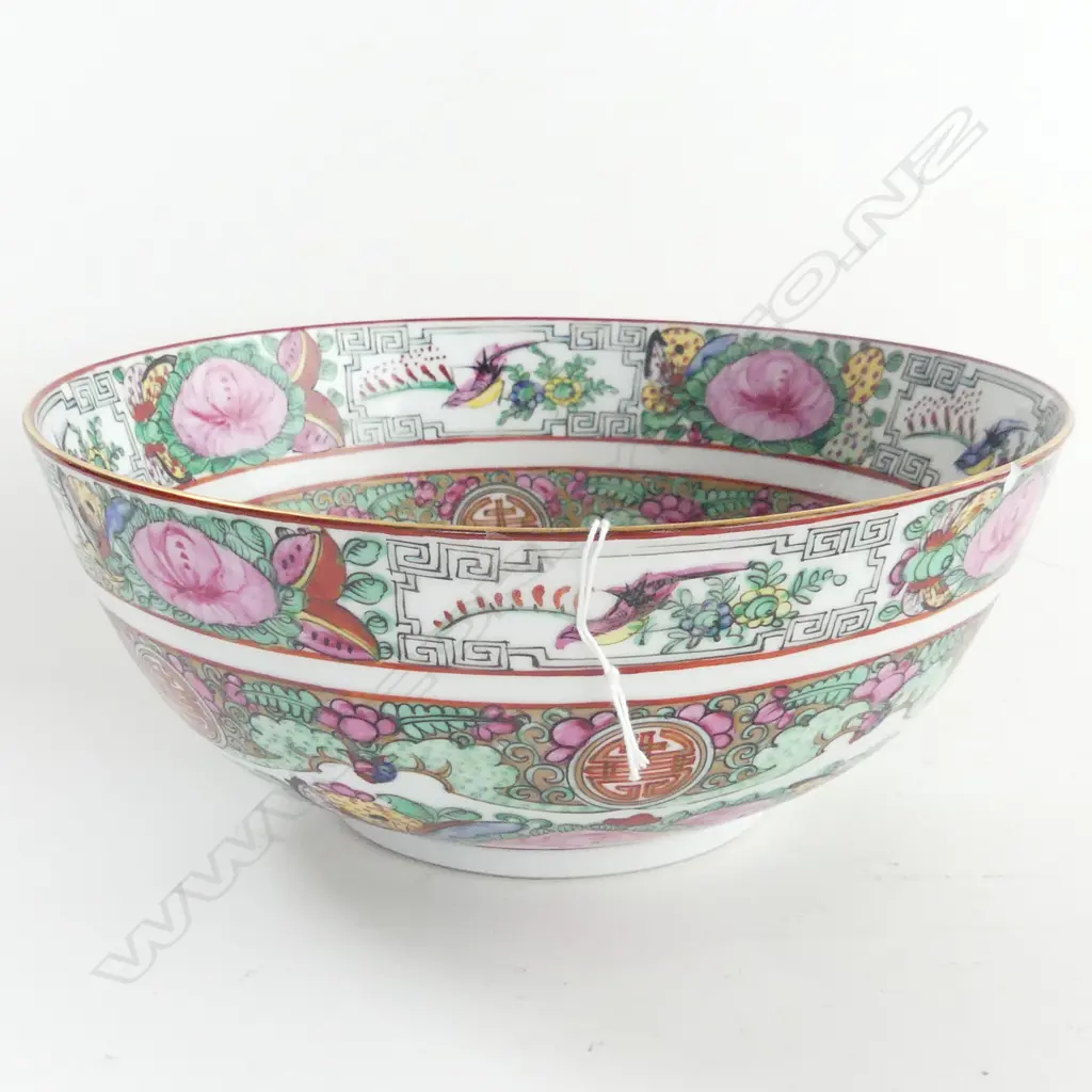 LGE CHINESE CANTON FAMILLE ROSE BOWL 255mm dia rim chip Image 1++