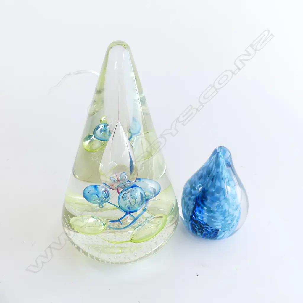 2 CAITHNESS GLASS CONE PAPERWEIGHTS; 'ARTISAN' H.155mm + 'RAINDROP' H.75mm Image 1++