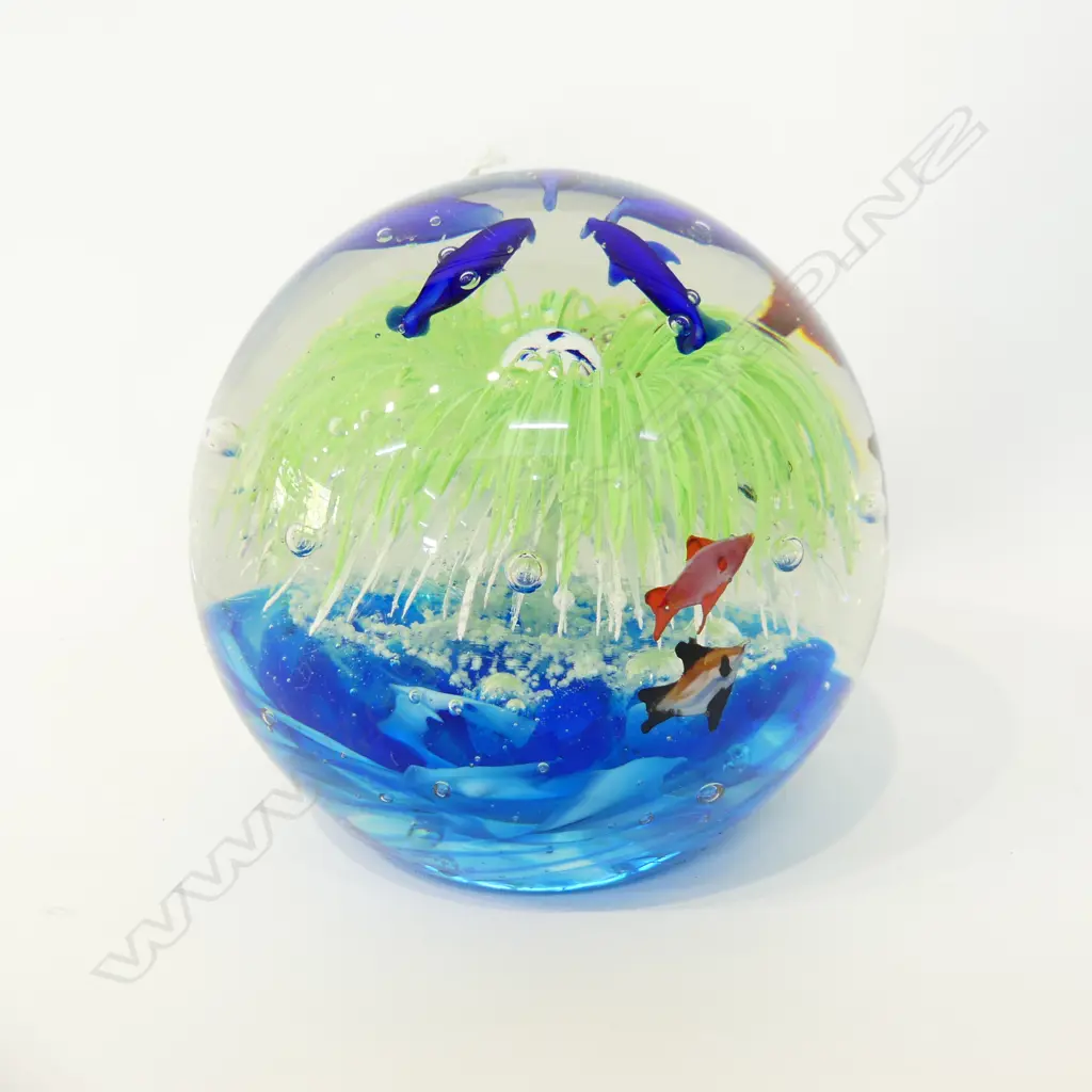 LGE ART GLASS PAPERWEIGHT H.130mm Image 1++