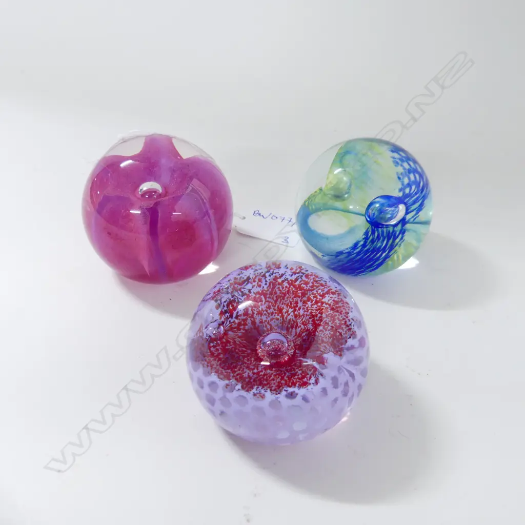 3 SMALL CAITHNESS GLASS PAPERWEIGHTS; LACEMAKER, WEAVER & SEAGEMS 65mm dia Image 1++