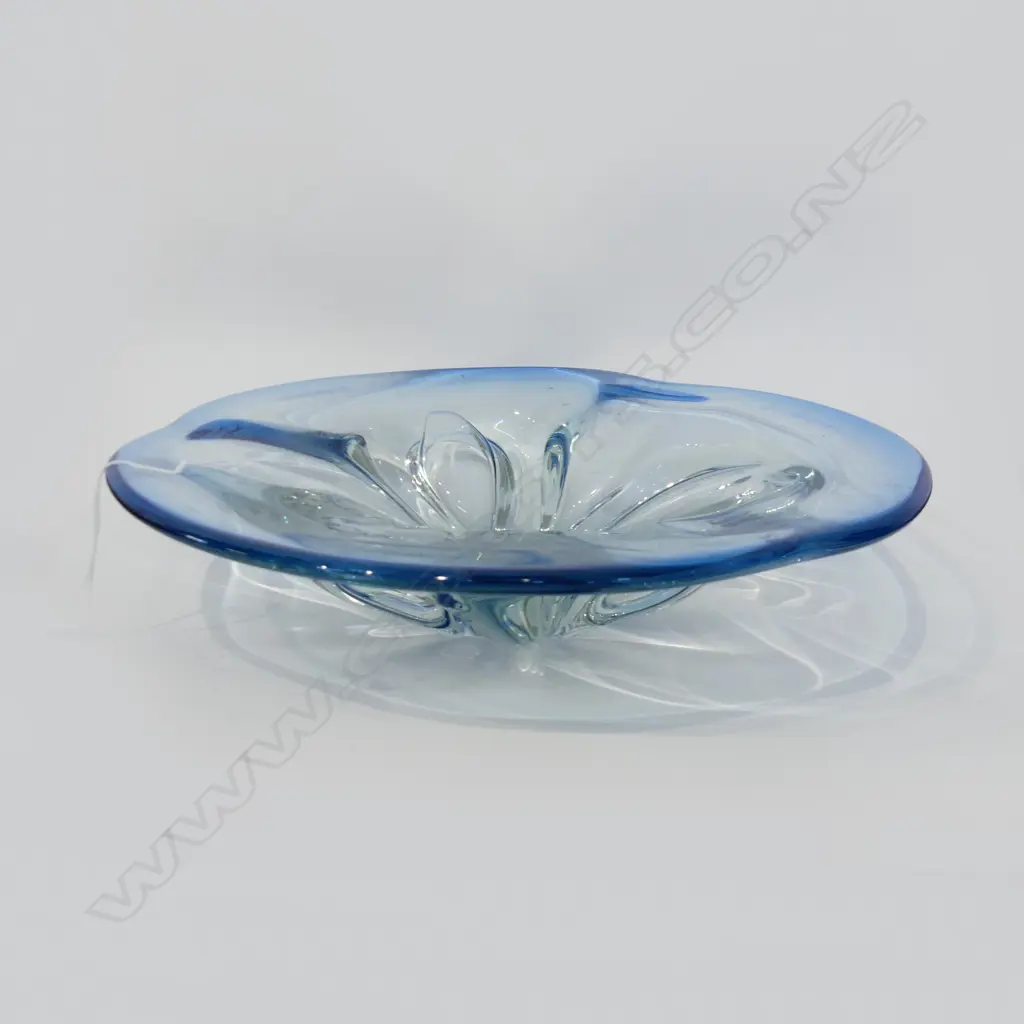 LARGE RETRO BLUE GLASS BOWL DIA320MM Image 1++