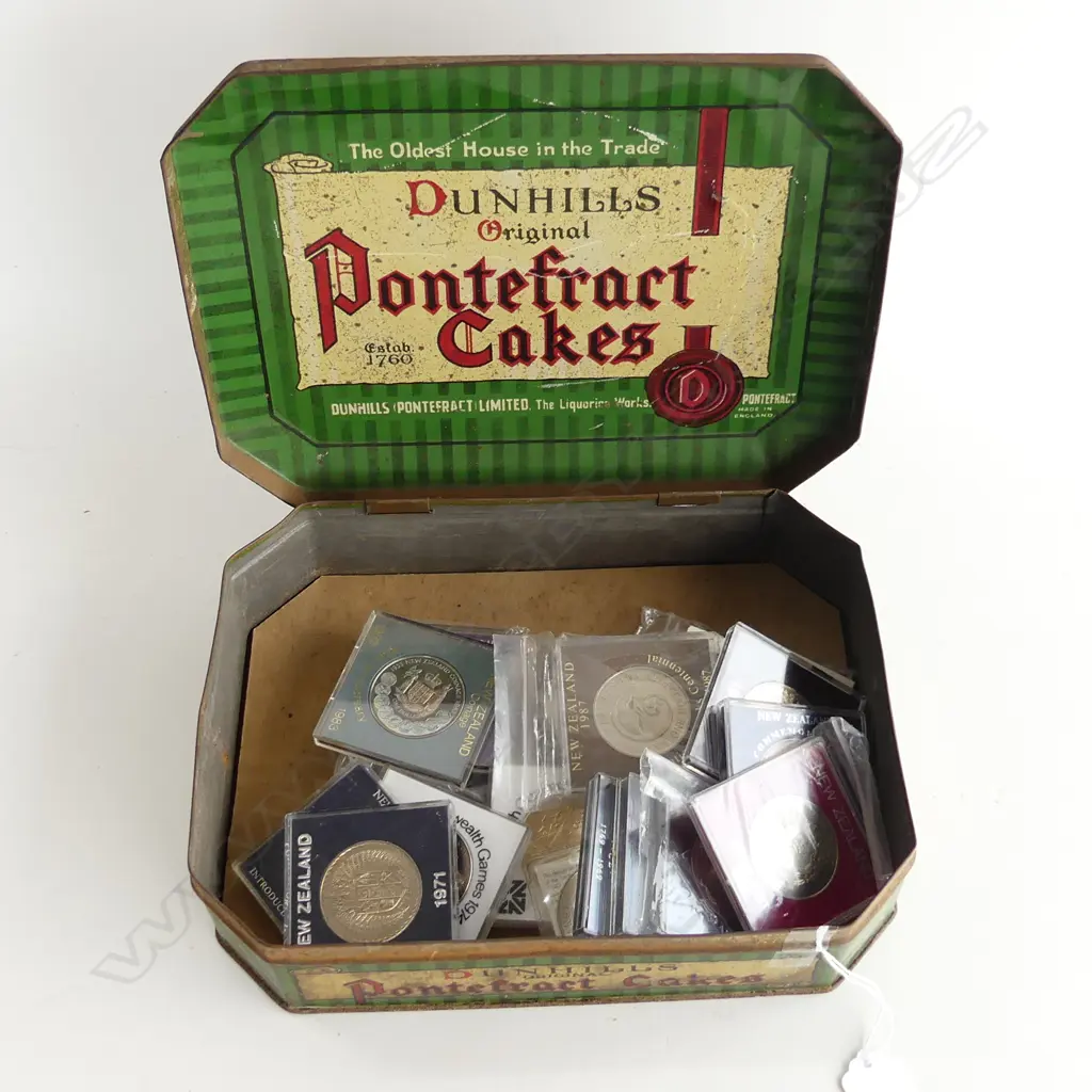 OLD TIN CASED NZ COMMEMORATIVE COINS  Image 1++